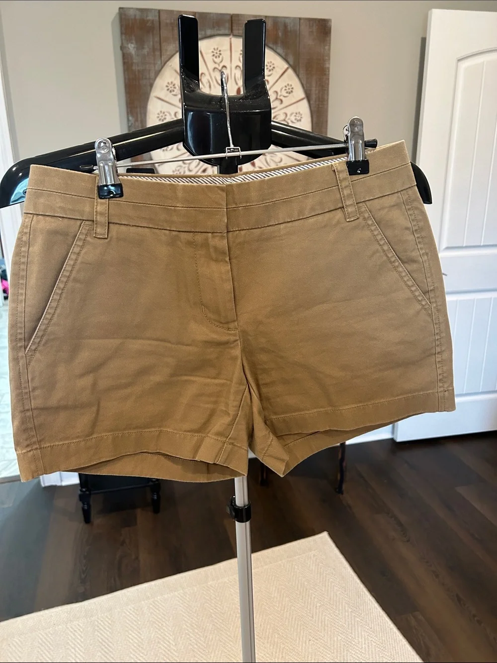 J. Crew Chino style Khaki Shorts / Very Gently Used Sz 00